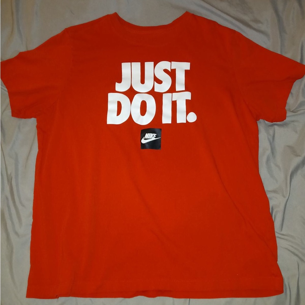 Nike T-shirt